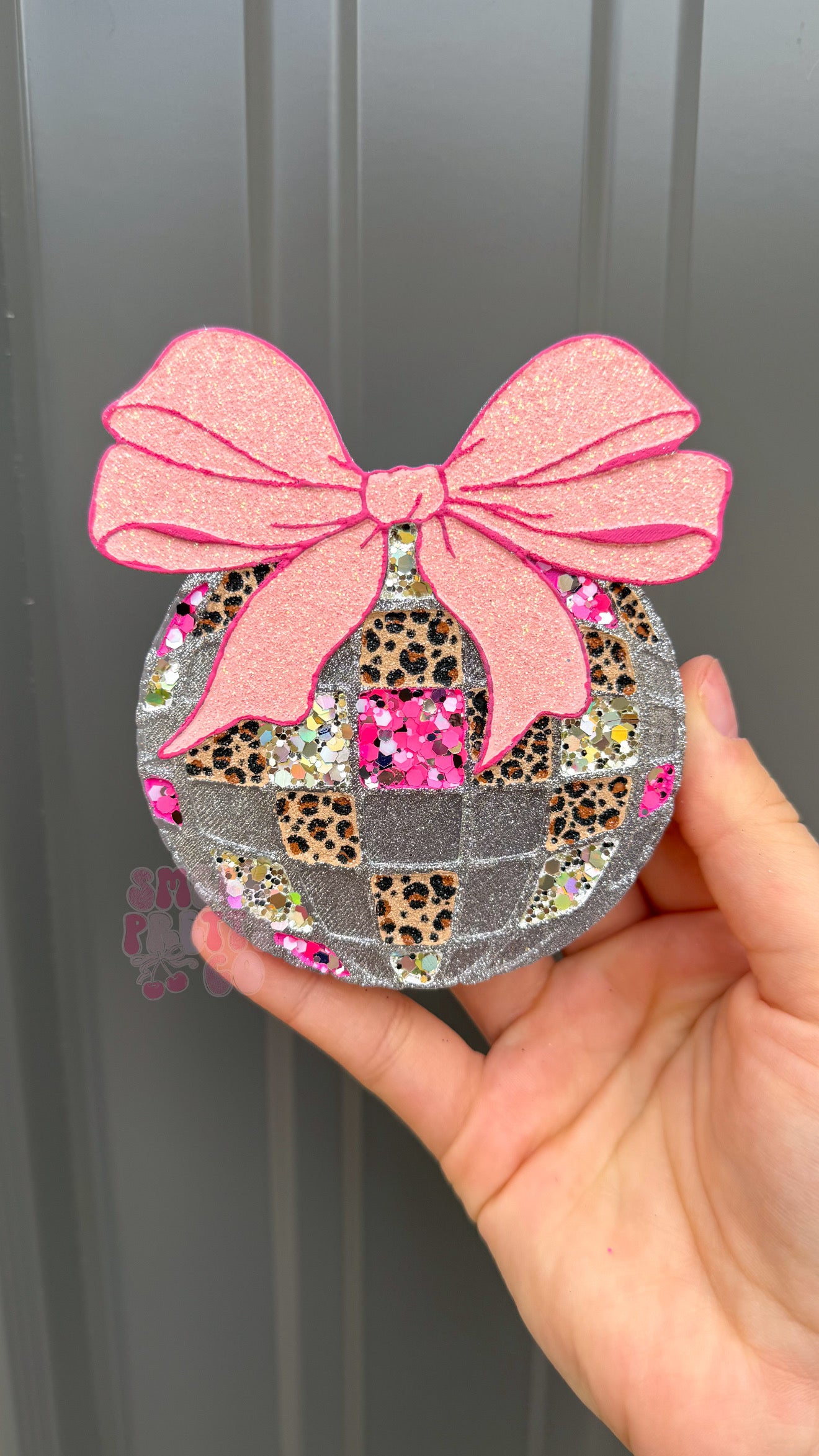 Disco Bow